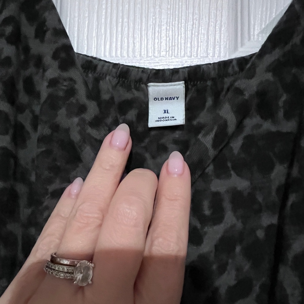 Old Navy Black & Charcoal Leopard Print Maxi Slip Dress - Picture 2 of 2